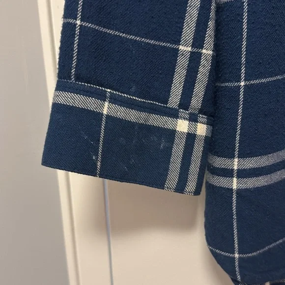 Madewell Dark Blue and White Flannel Top size Medium - Picture 2 of 4